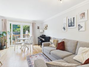 Living/Dining Room- click for photo gallery